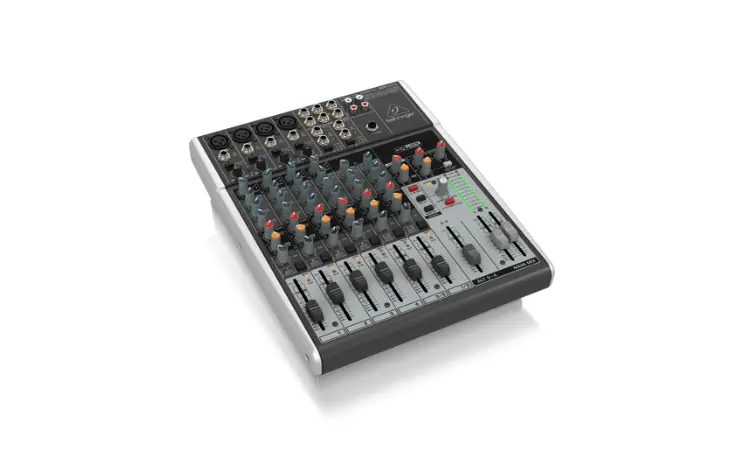 Behringer Xenyx 1204USB, a streaming mixer