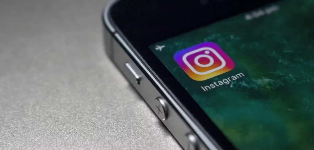 featured image for how to download Instagram Reels