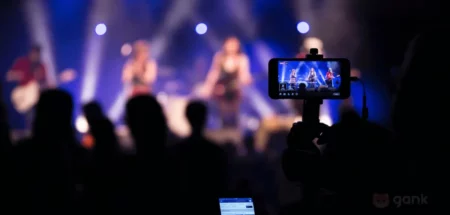 featured image for live streaming apps for iPhone