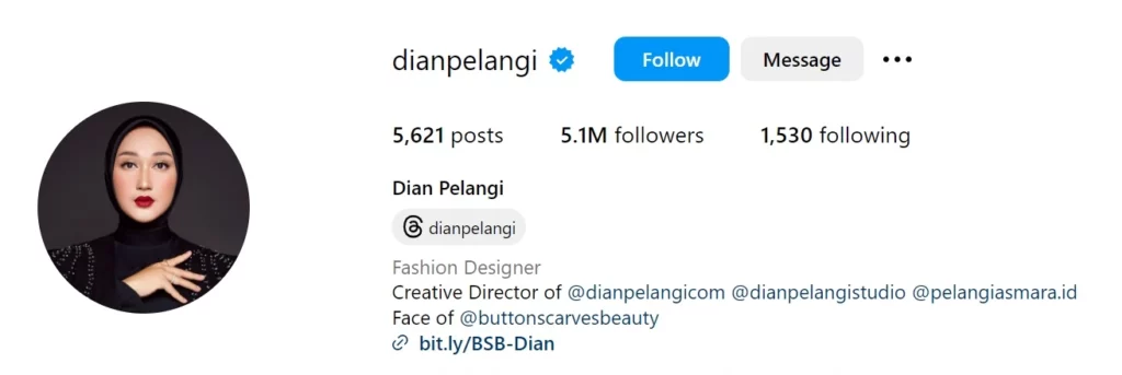 KOL di bidang industri fashion Indonesia - Dian Pelangi