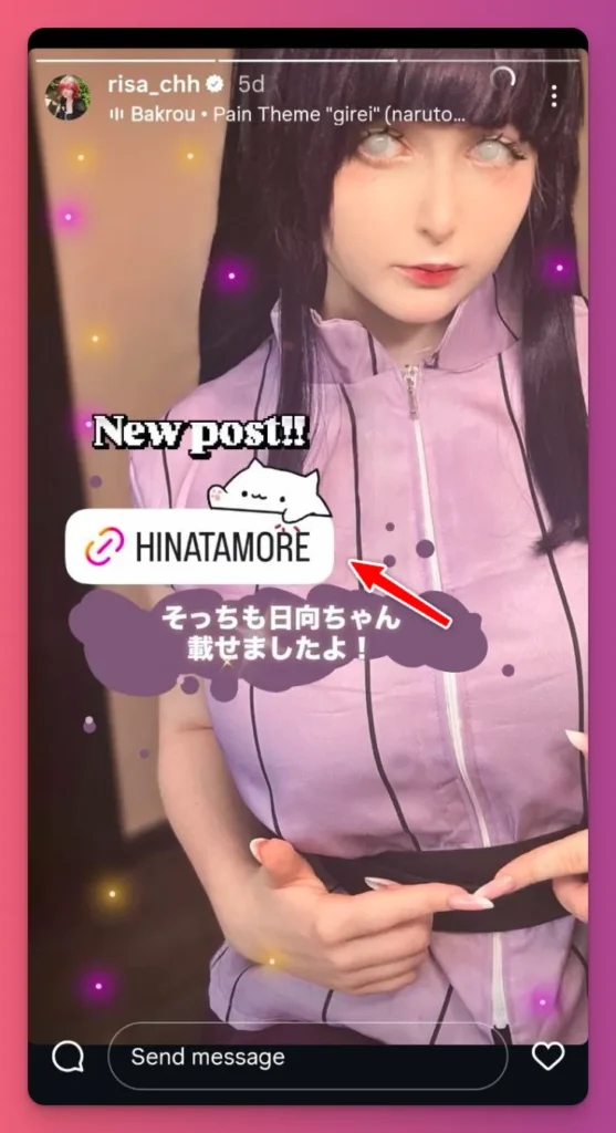 Instagram Story of a cosplayer dressed as Naruto's Hinata with a HINATAMORE link sticker. This is how to add link to Instagram Story with personal touch.